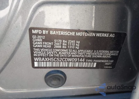 2012 BMW 528I xDrive z USA, uszkodzony, nr VIN WBAXH5C52CDW09144